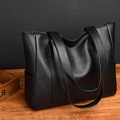 MIN Leather Shoulder Bag