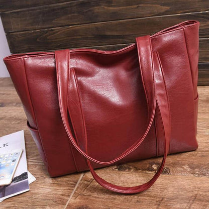 MIN Leather Shoulder Bag